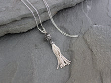 Load image into Gallery viewer, Turkish Silver Filigree Round Tassel Necklace